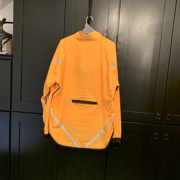 MEC Running and Bike Jacket XL - Picture 10 of 14